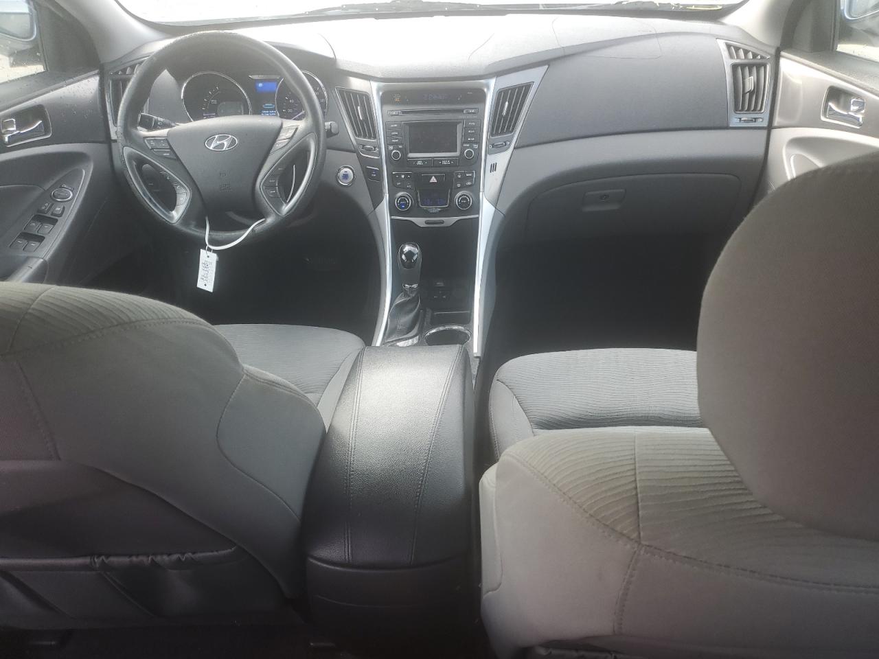 2015 Hyundai Sonata - Image 8