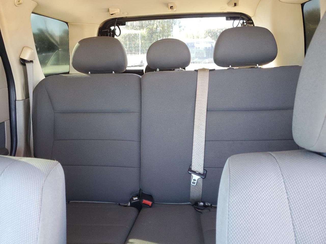 2009 Ford Escape - Image 10