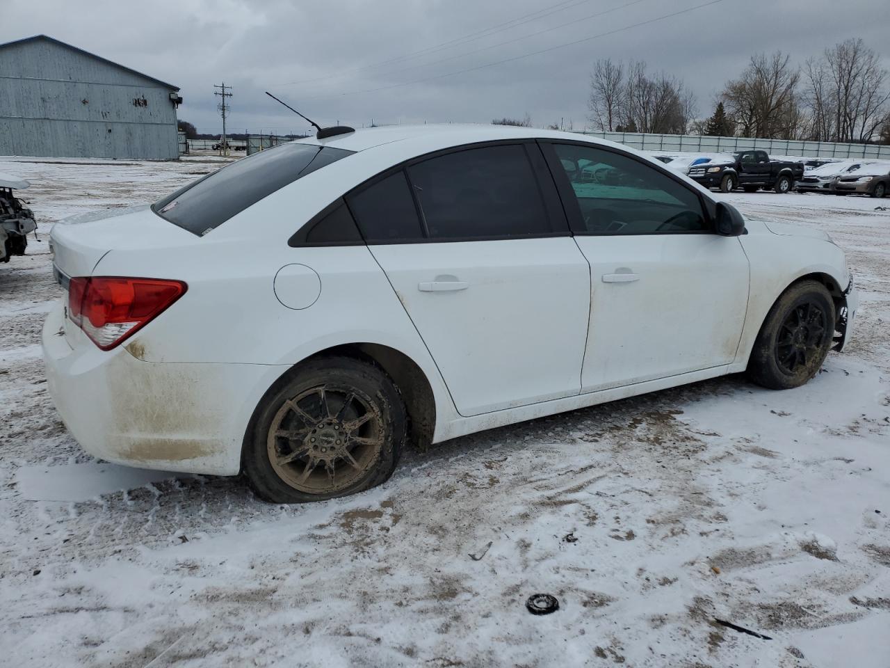 VIN 1G1PC5SH6G7212787 2016 CHEVROLET CRUZE no.3