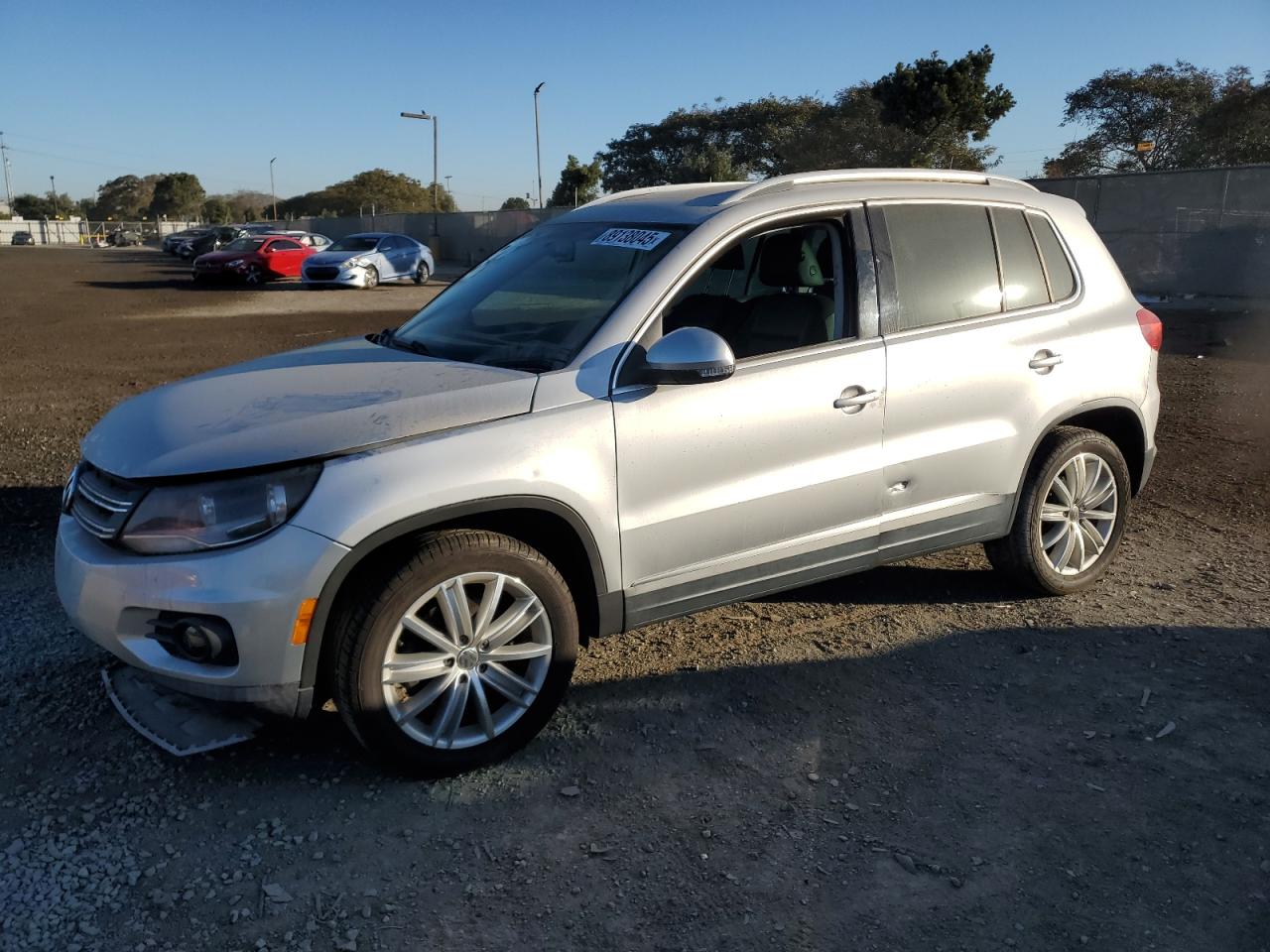 VIN WVGAV7AX6FW540402 2015 VOLKSWAGEN TIGUAN no.1