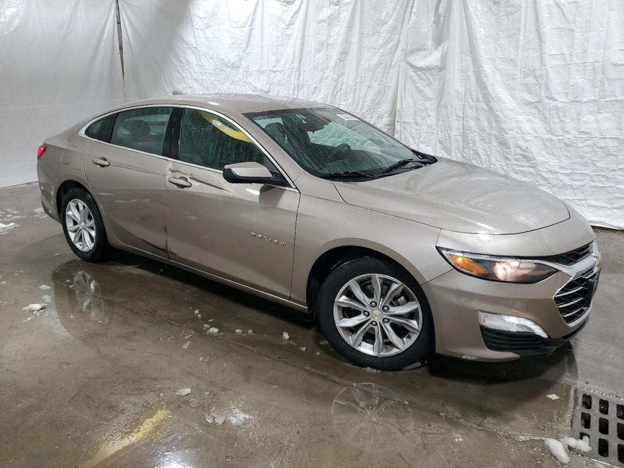 2023 Chevrolet Malibu - Image 4