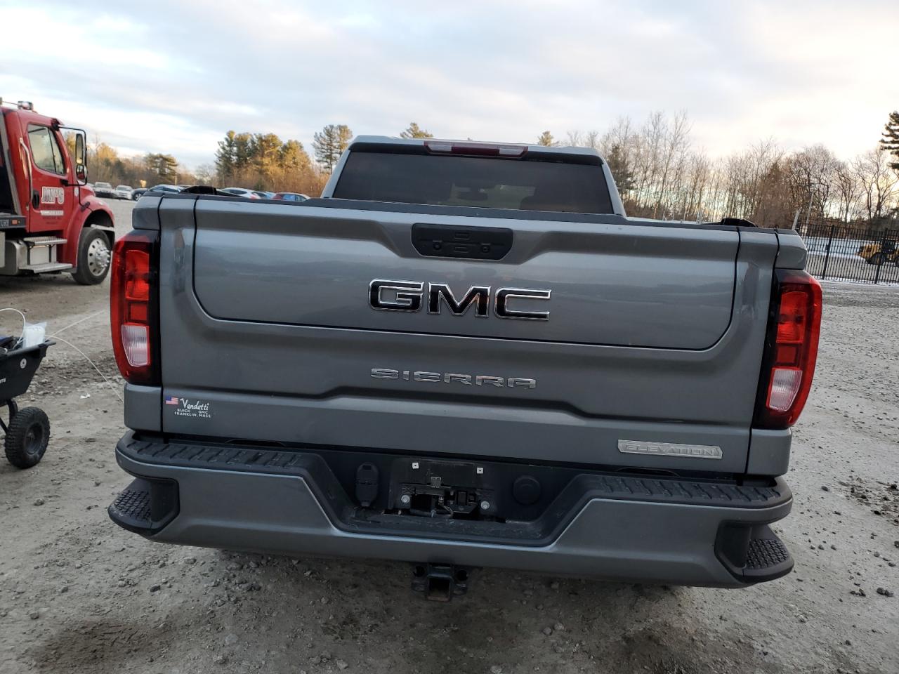 2022 GMC Sierra - Image 6