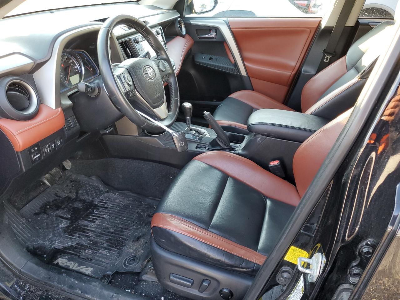 2013 Toyota RAV 4 - Image 7