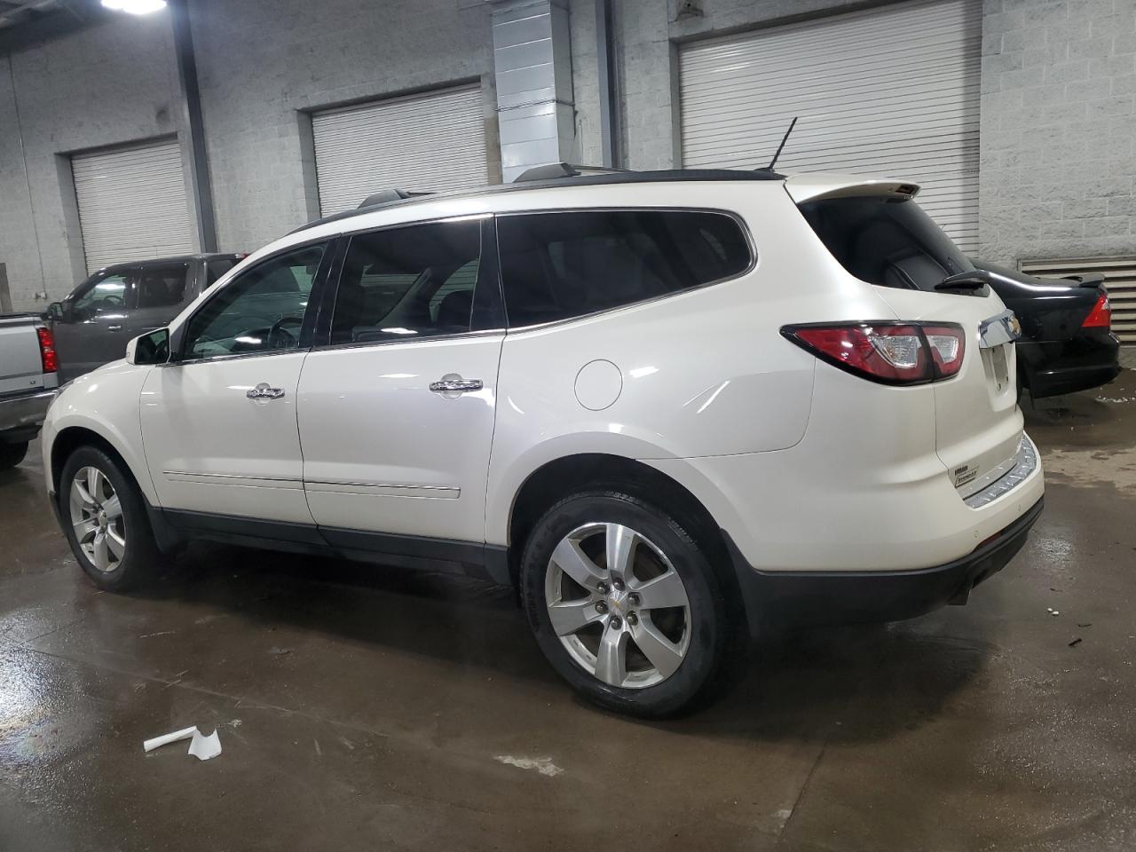2015 Chevrolet Traverse - Image 2
