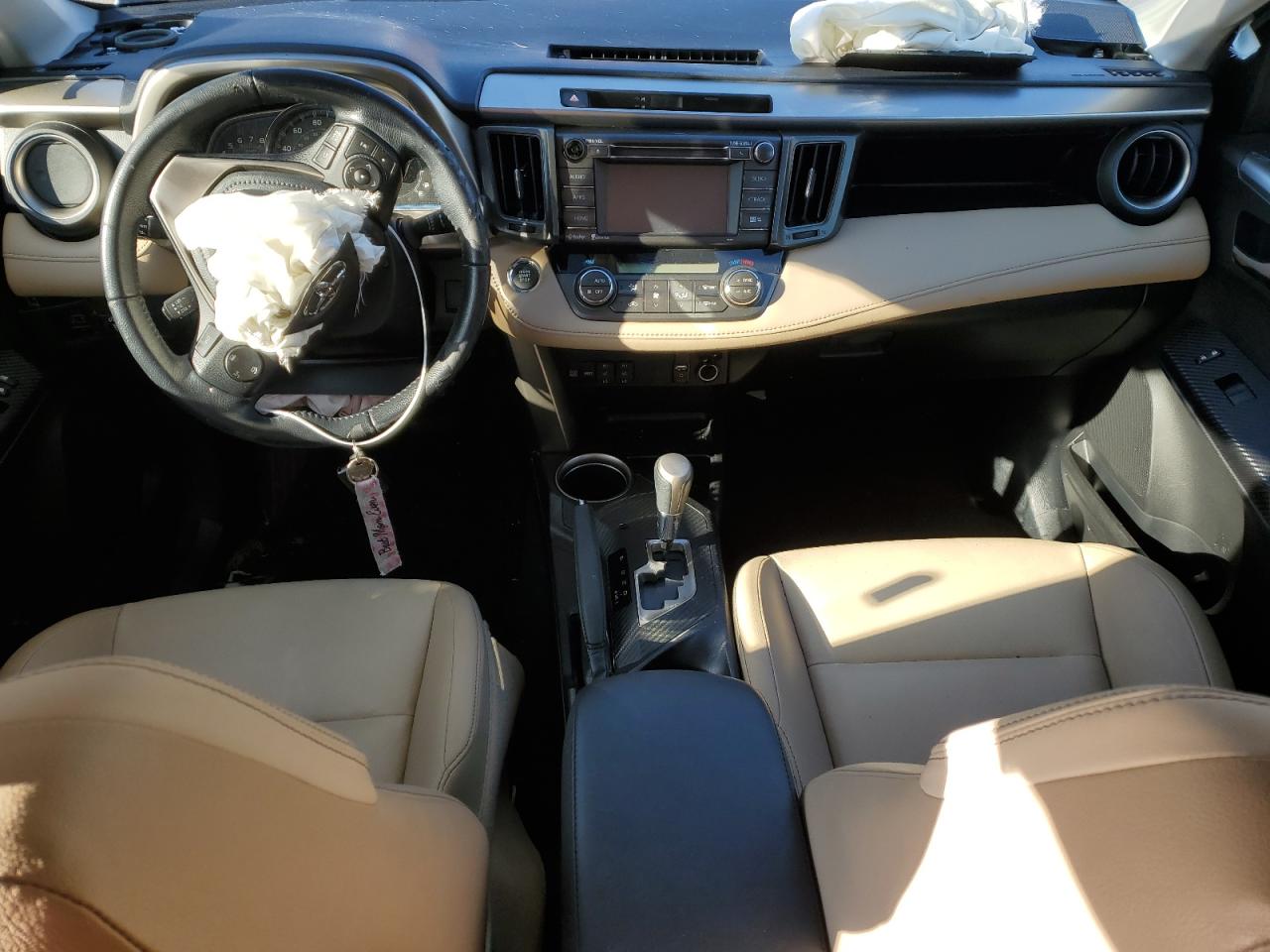 2015 Toyota RAV 4 - Image 8