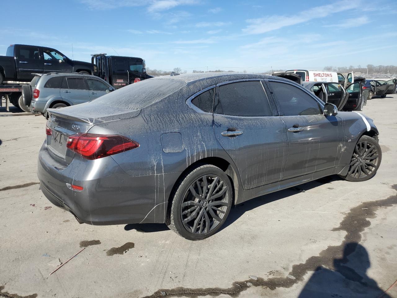 2016 Infiniti Q70 - Image 3