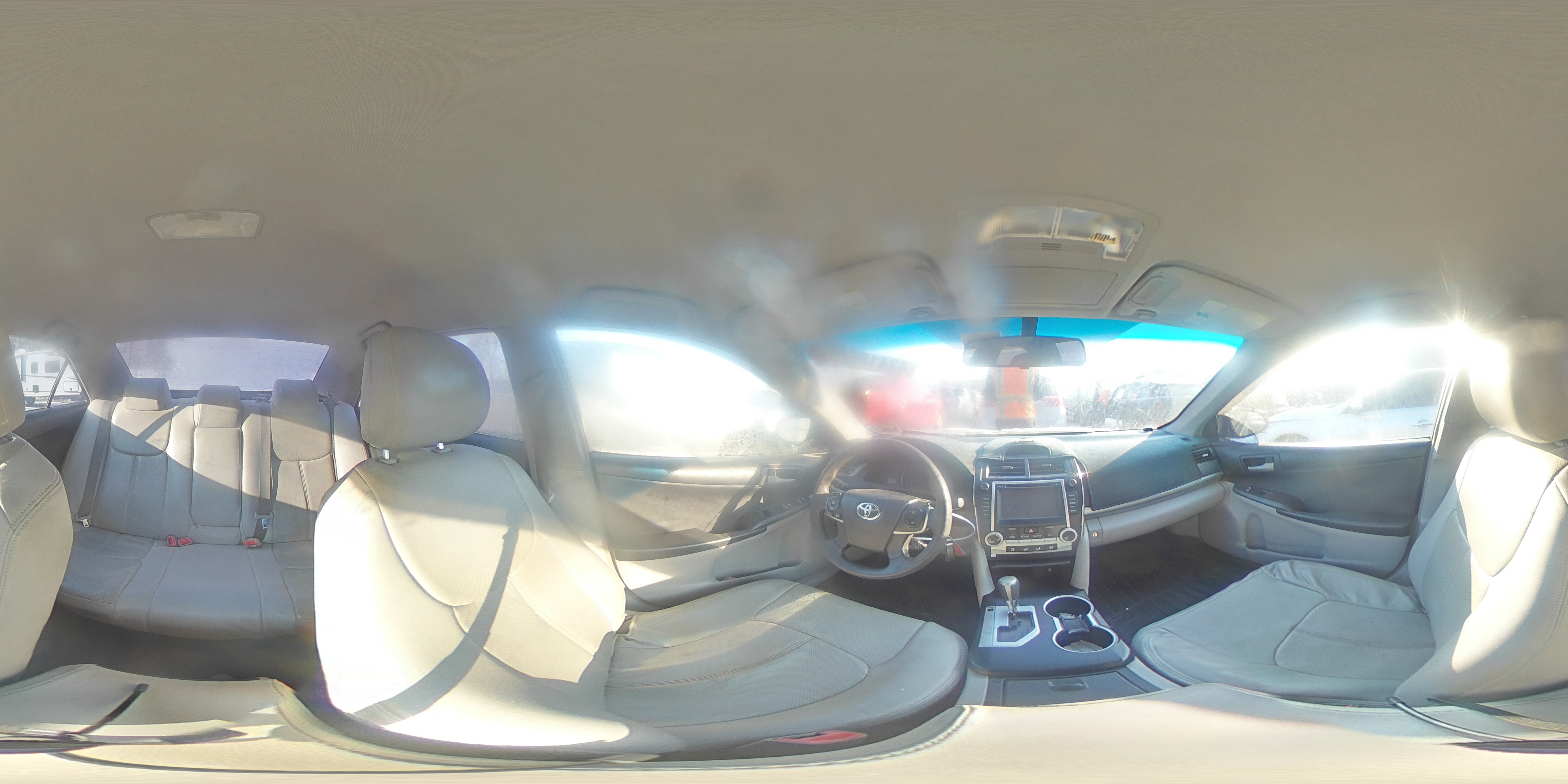 2012 Toyota Camry - Image 12