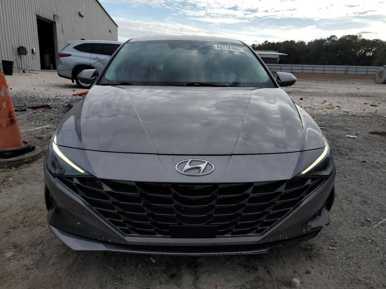 2021 Hyundai Elantra - Image 5