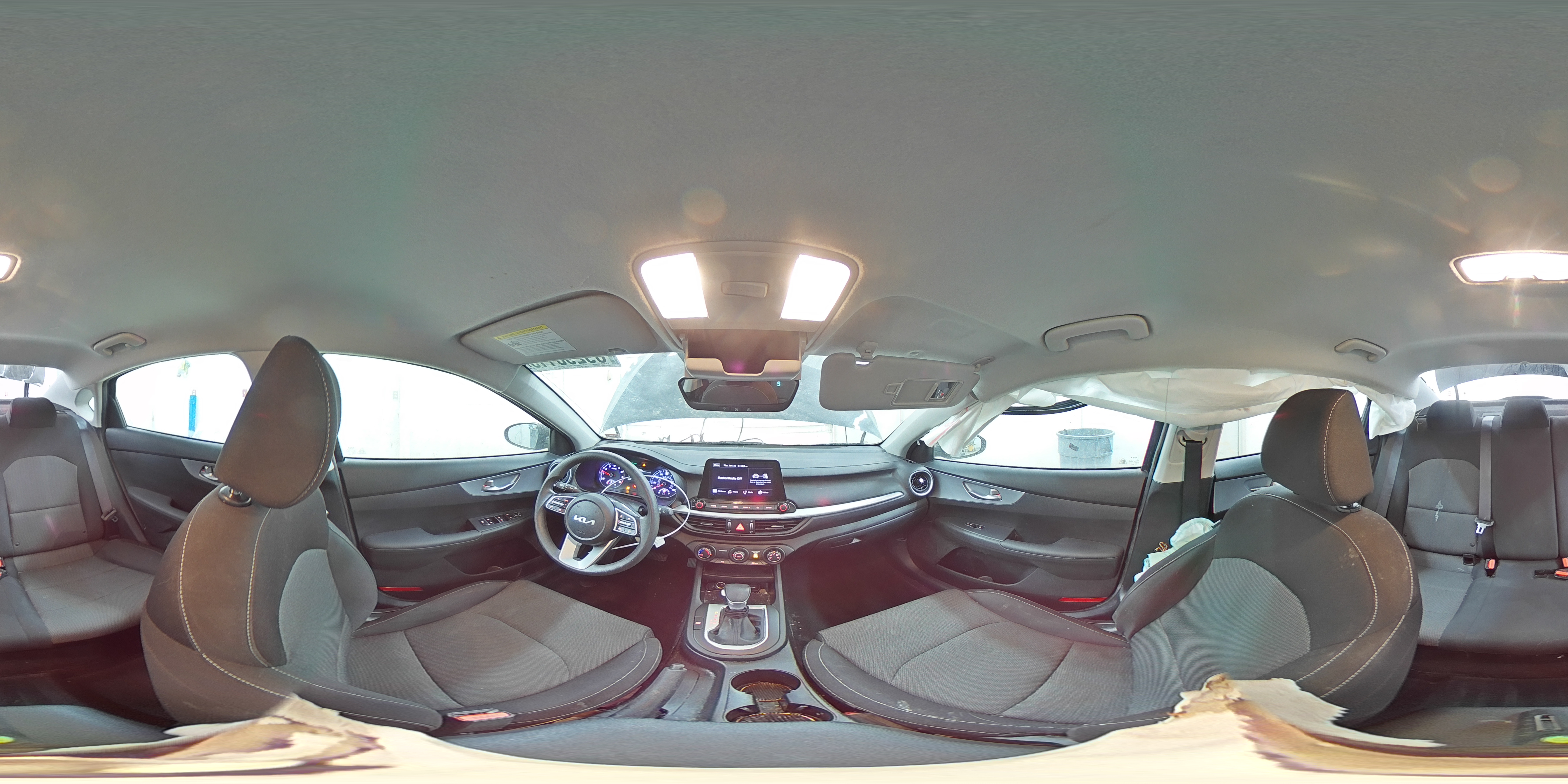 2023 Kia Forte - Image 15