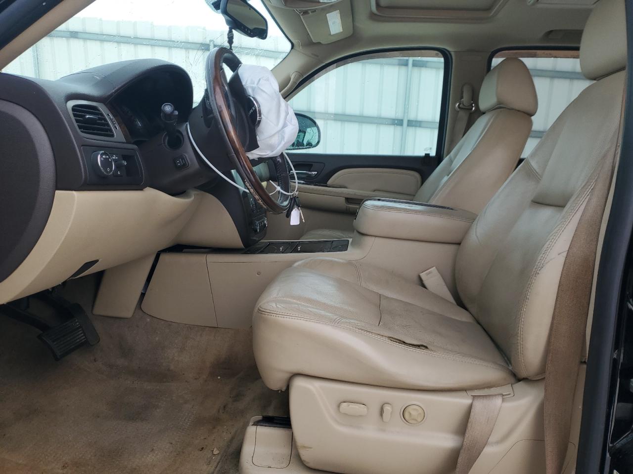 2009 GMC Yukon Denali VIN: 1GKFK03209R230197 Lot: 87824315