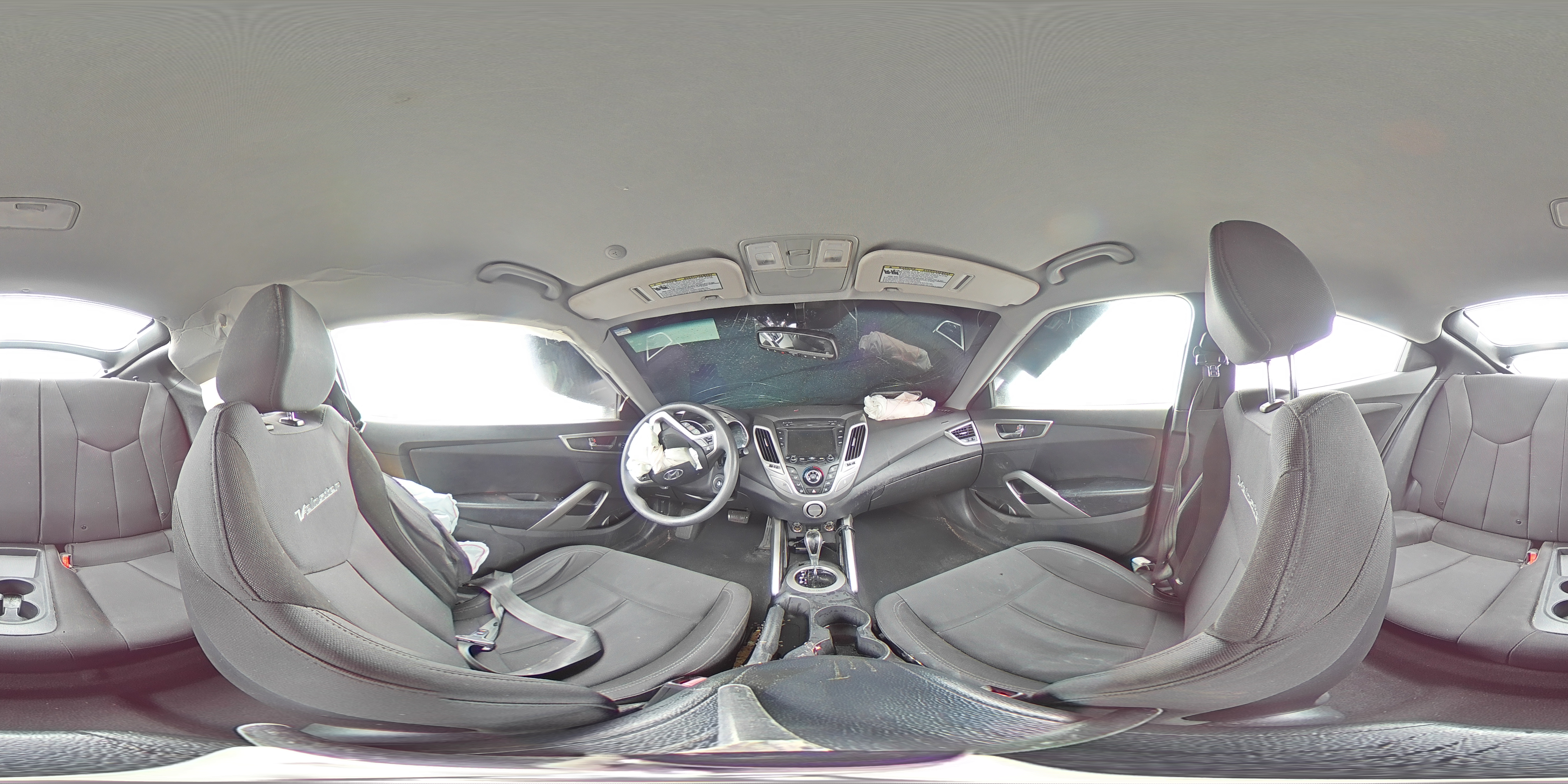 2013 Hyundai Veloster - Image 12