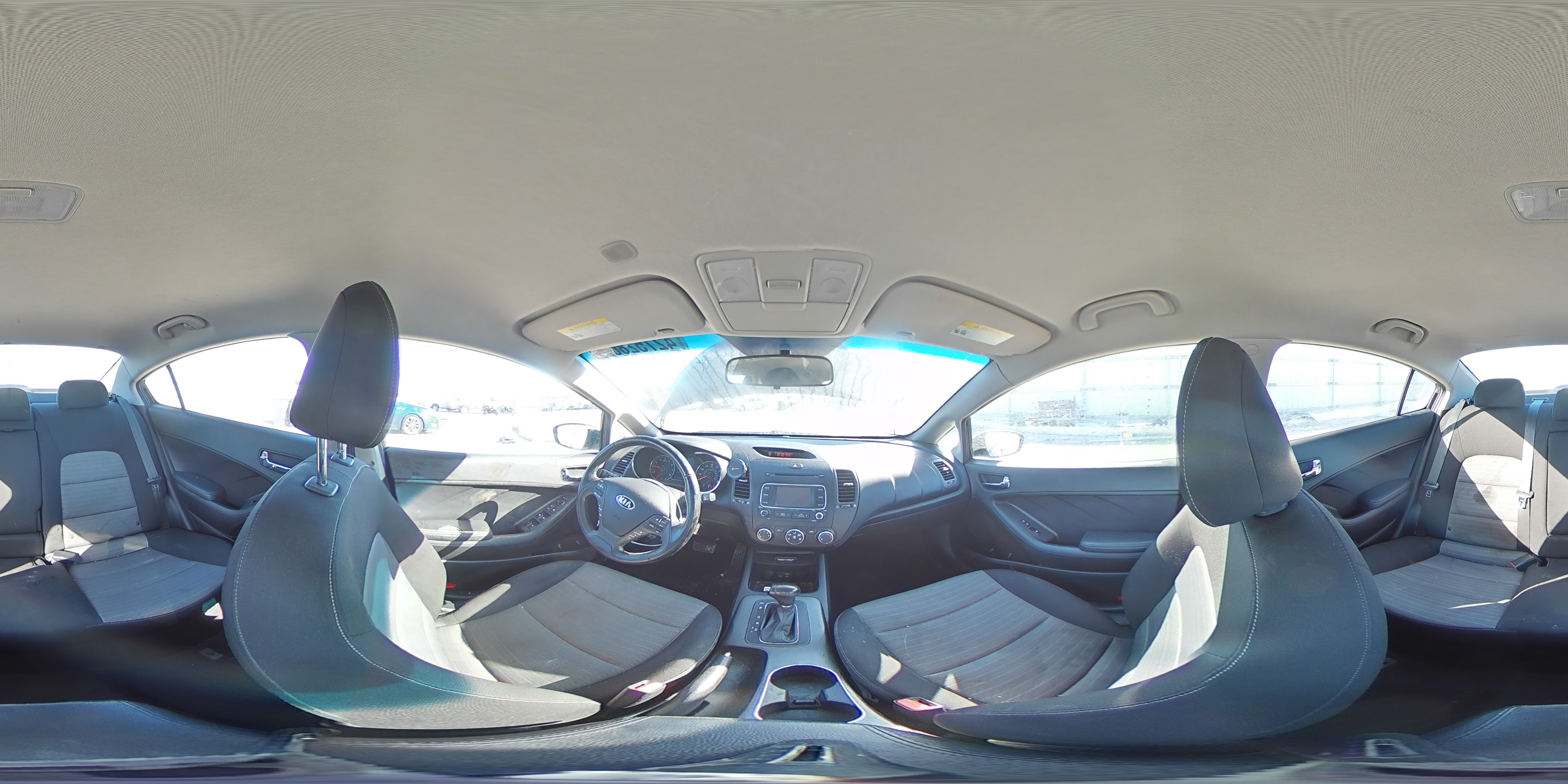 2016 Kia Forte - Image 13