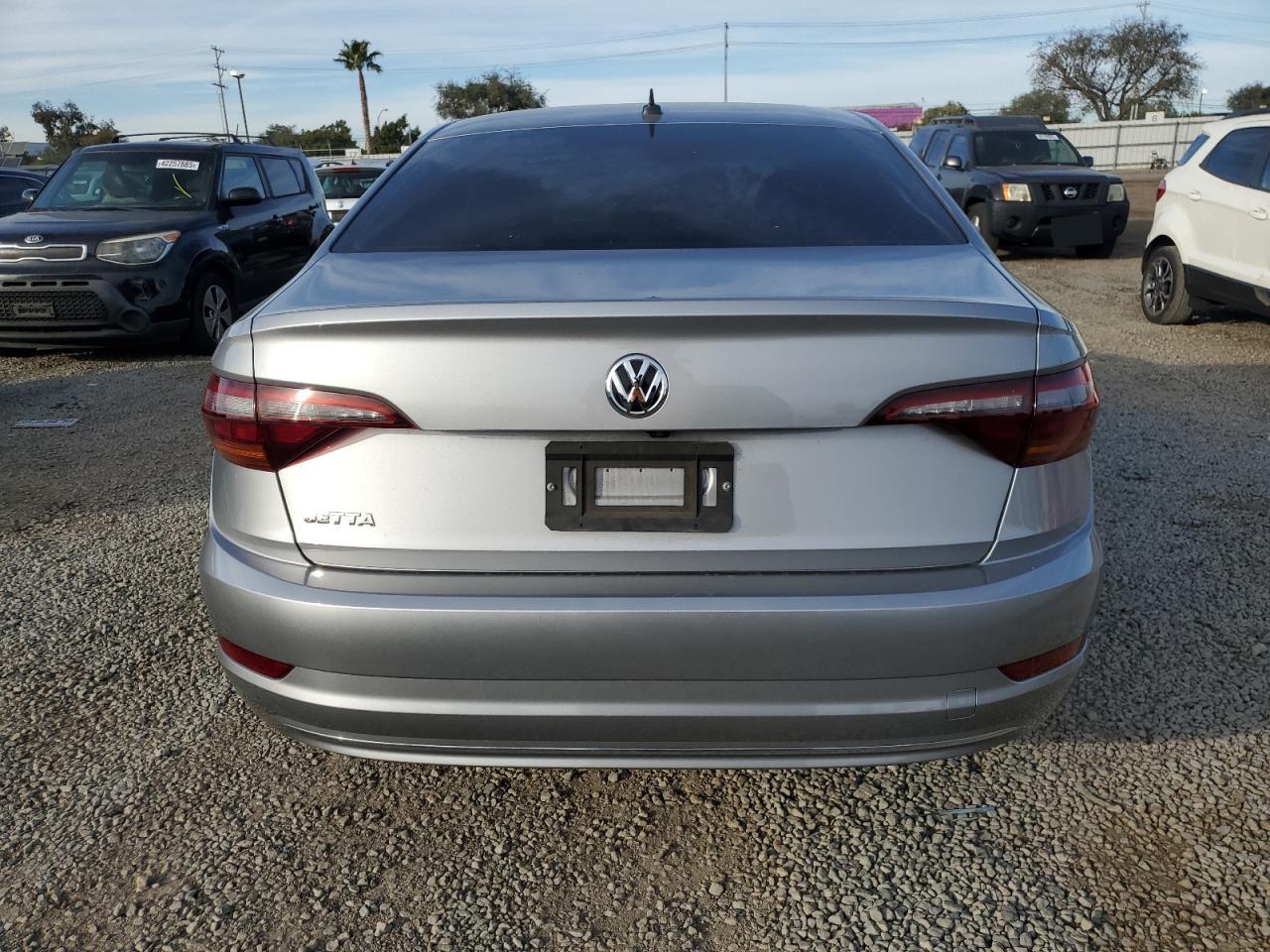 2019 Volkswagen Jetta - Image 6