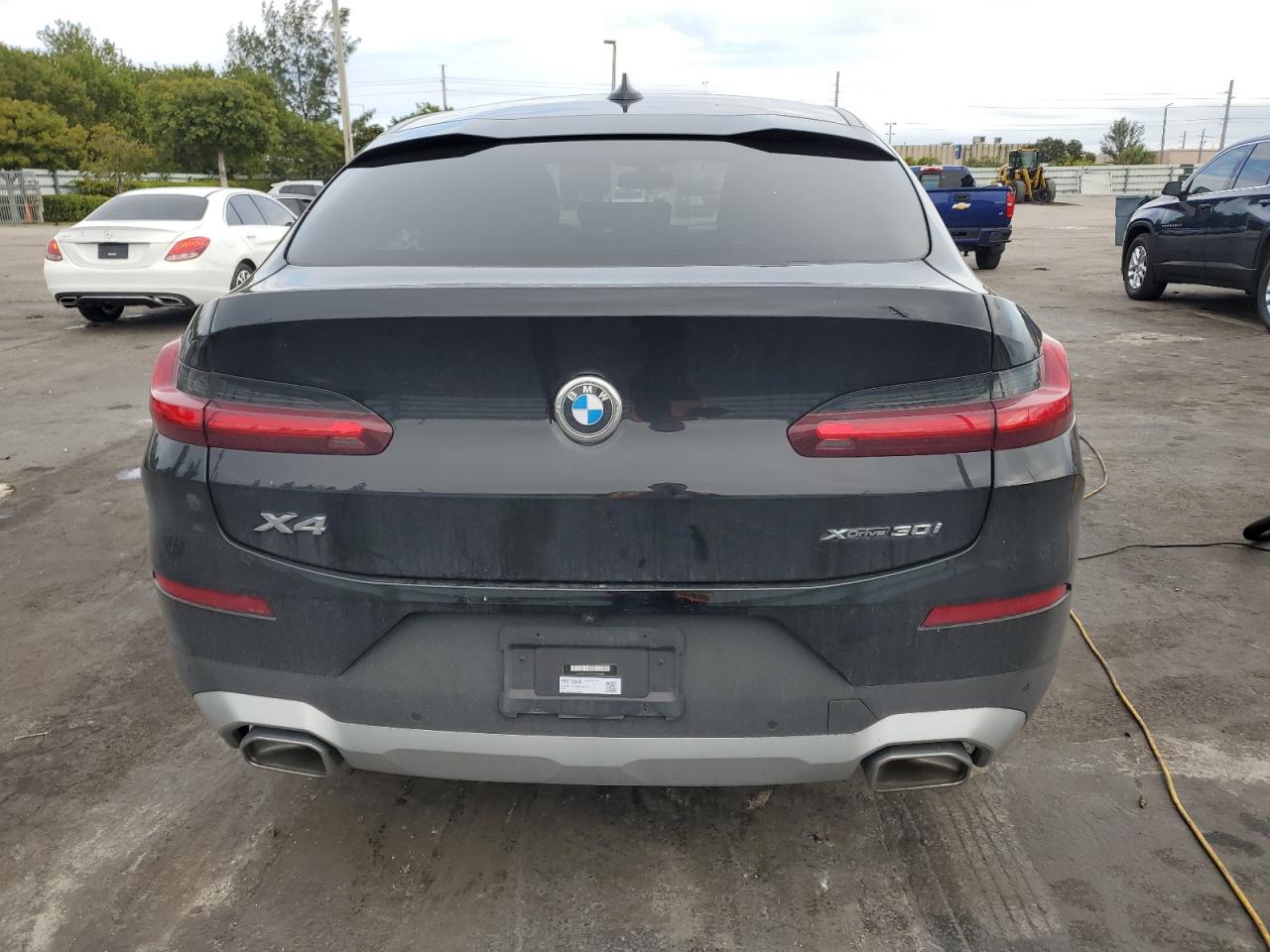 2023 BMW X4 - Image 6