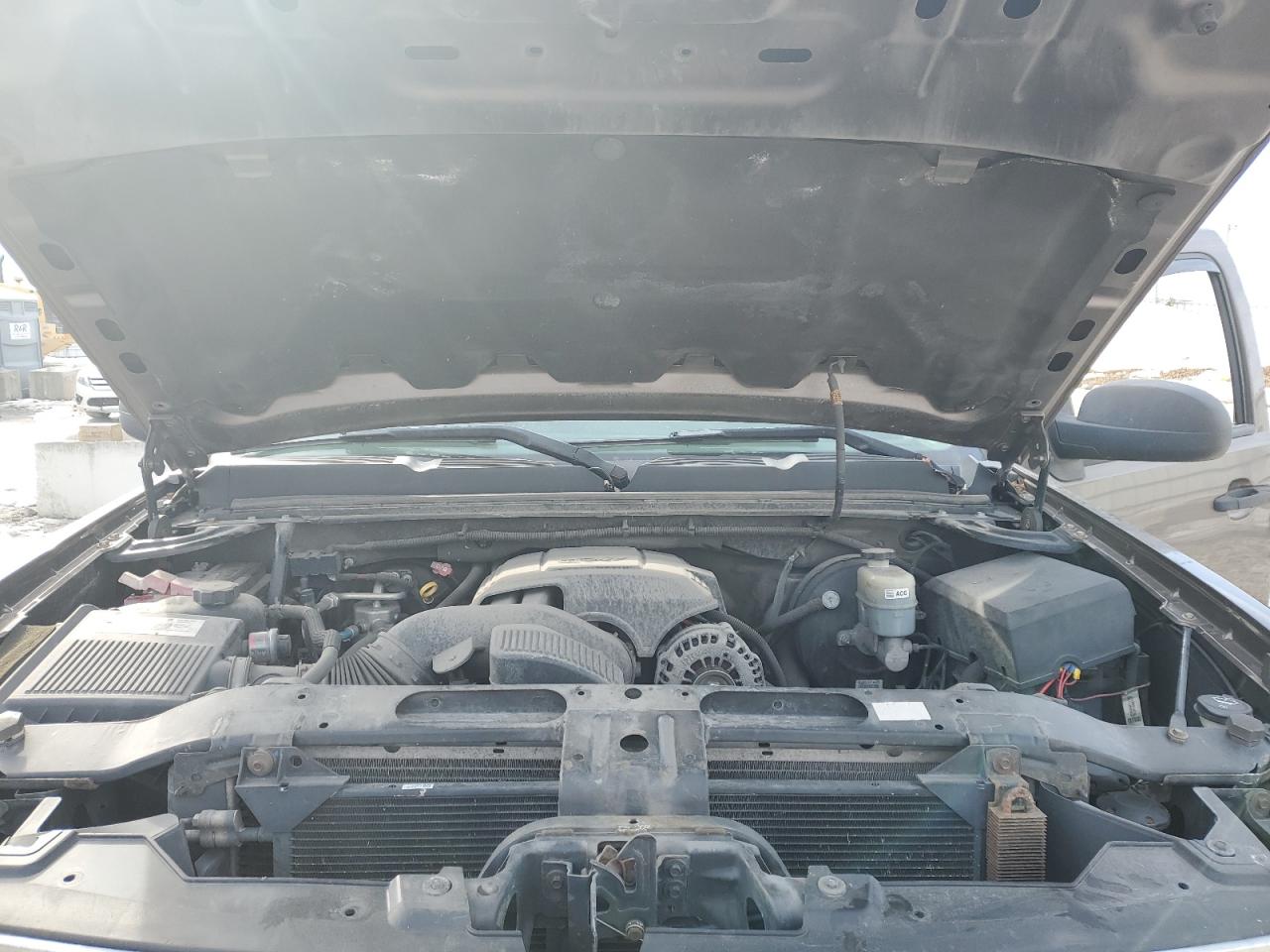 2007 Chevrolet Silverado - Image 11