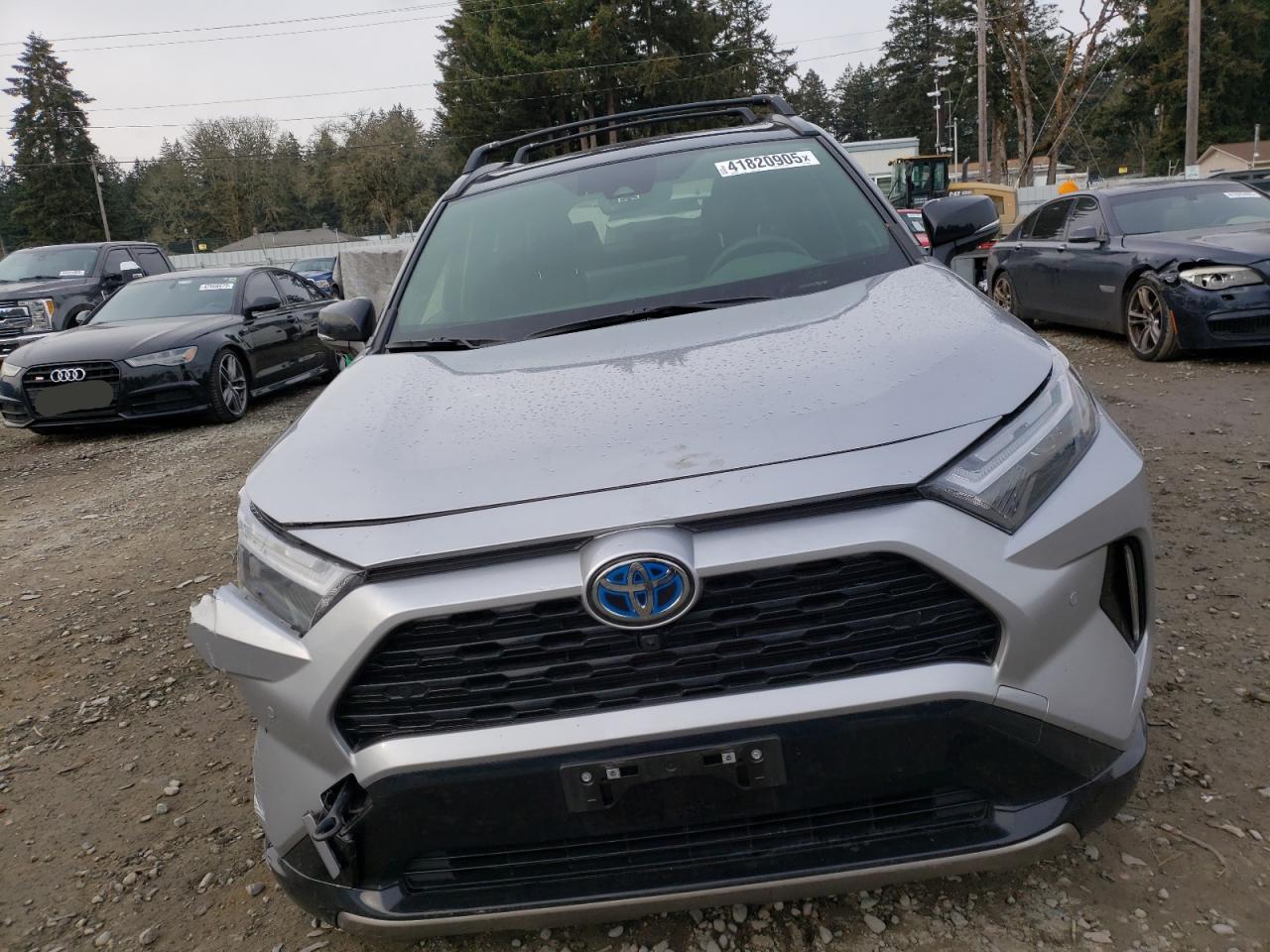 2024 Toyota RAV 4 - Image 5