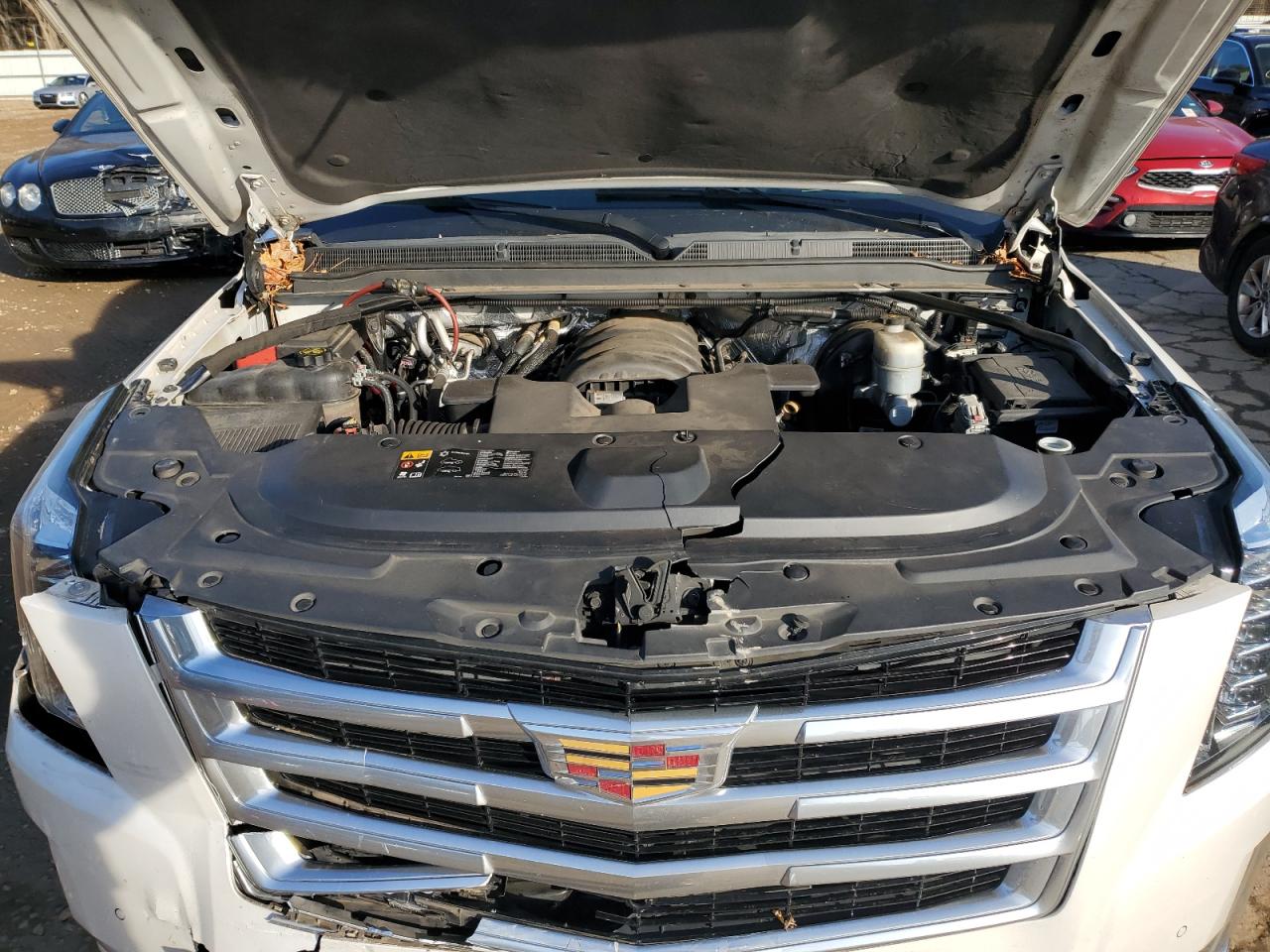 2016 Cadillac Escalade - Image 11