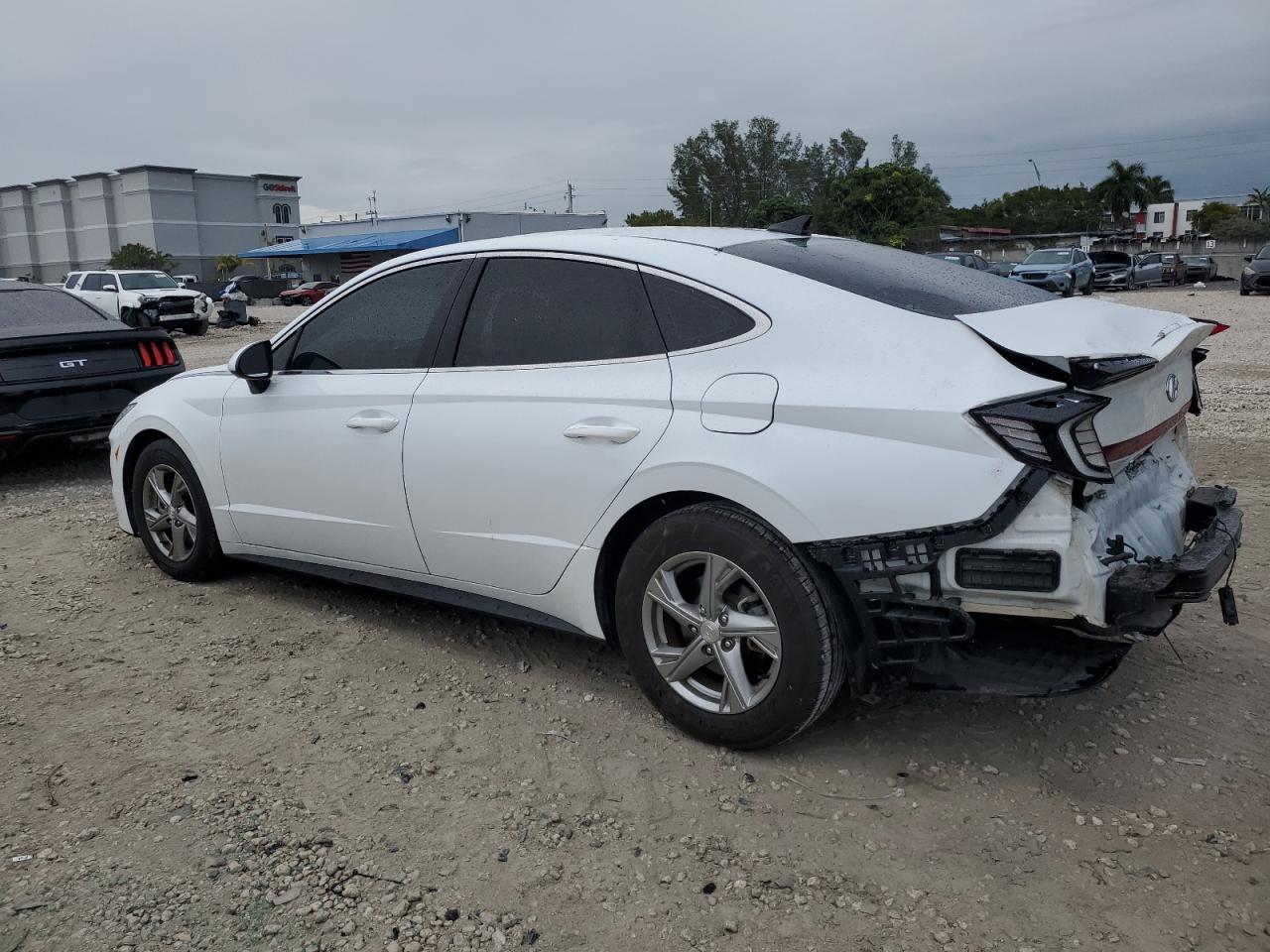 2021 Hyundai Sonata - Image 2