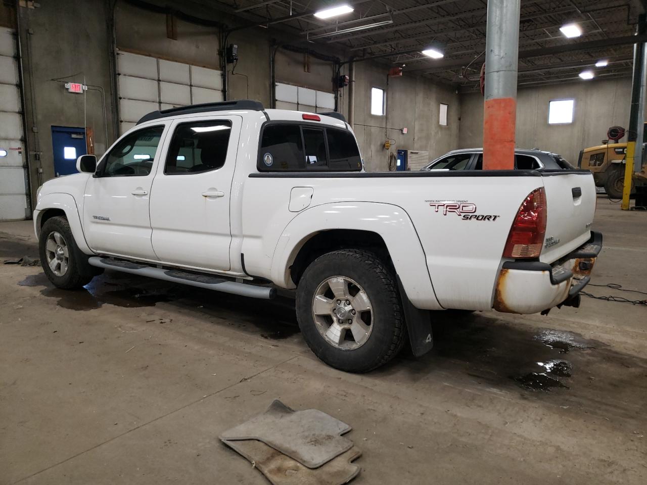 2007 Toyota Tacoma - Image 2