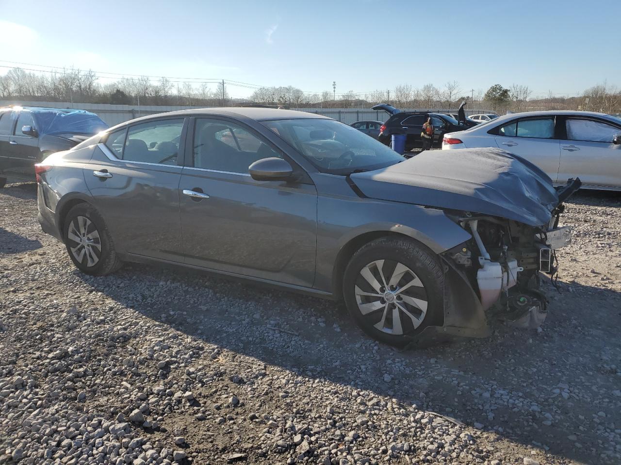2020 Nissan Altima - Image 4