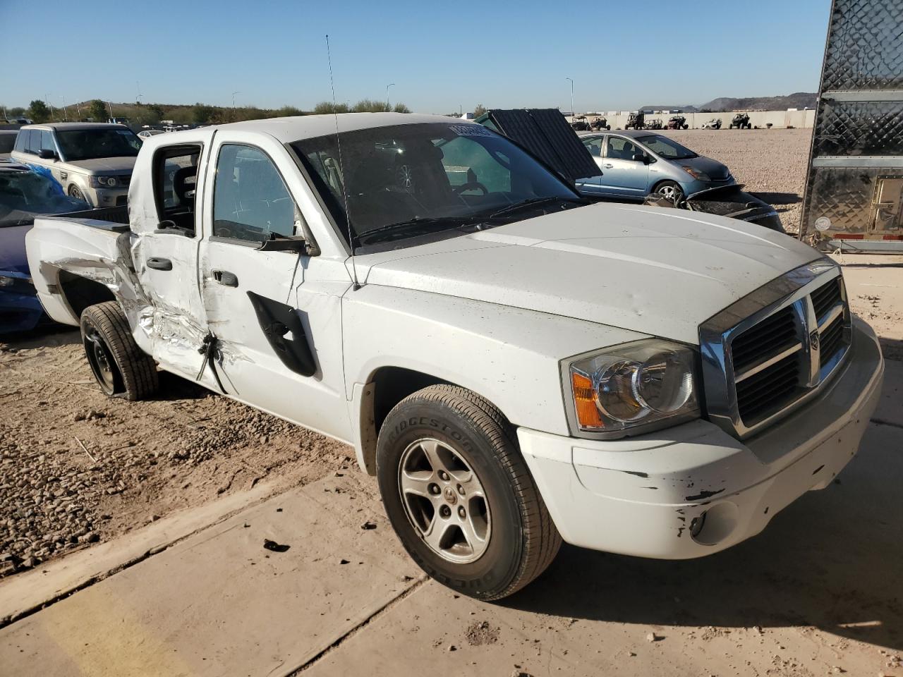 2006 Dodge Dakota - Image 4