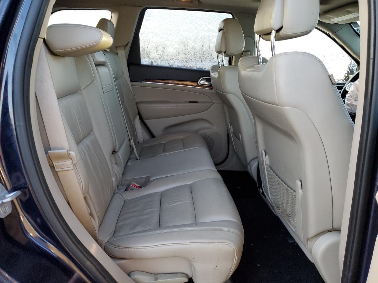 2012 Jeep Grand Cherokee - Image 12