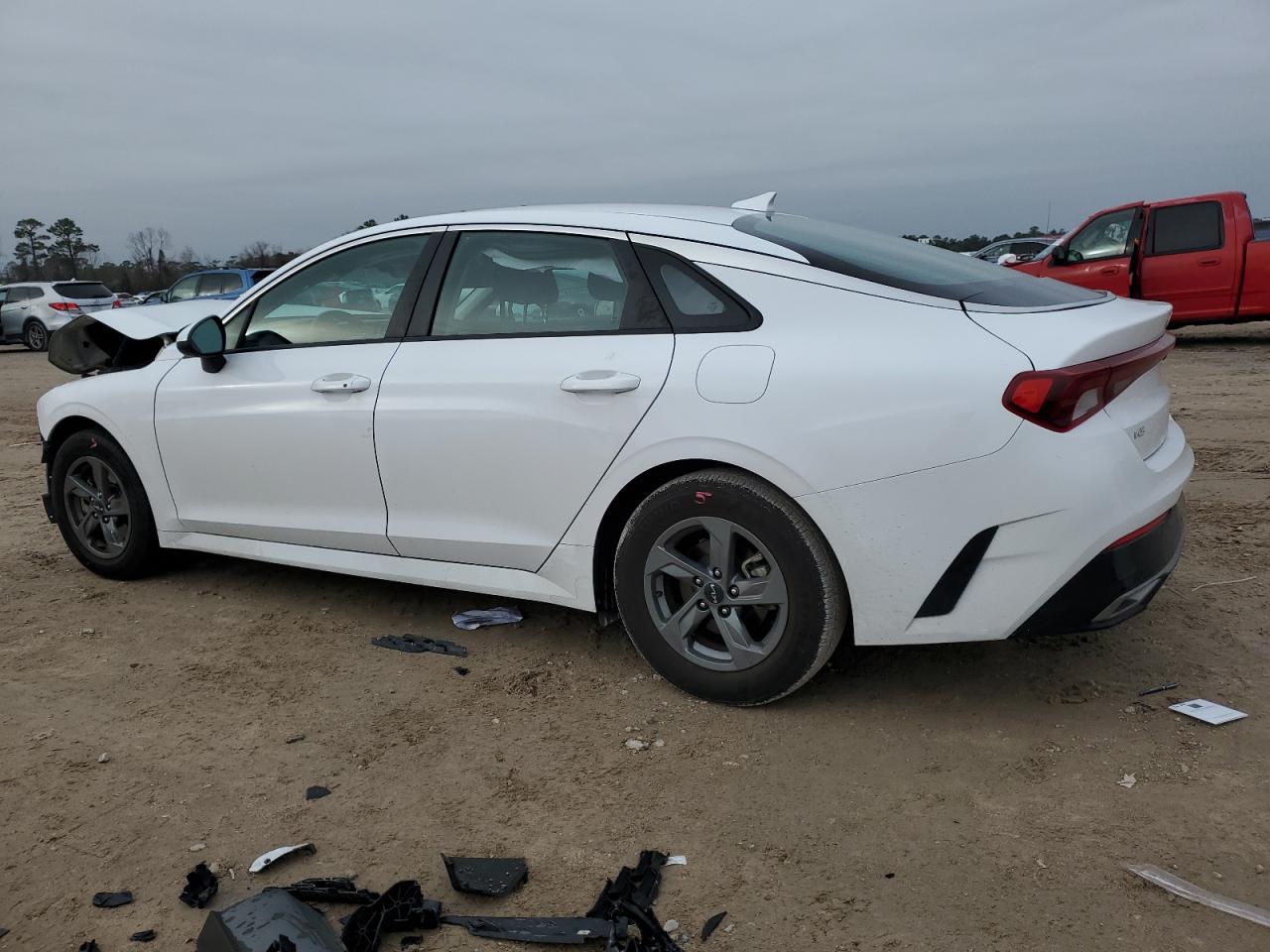 2023 Kia K5 - Image 2