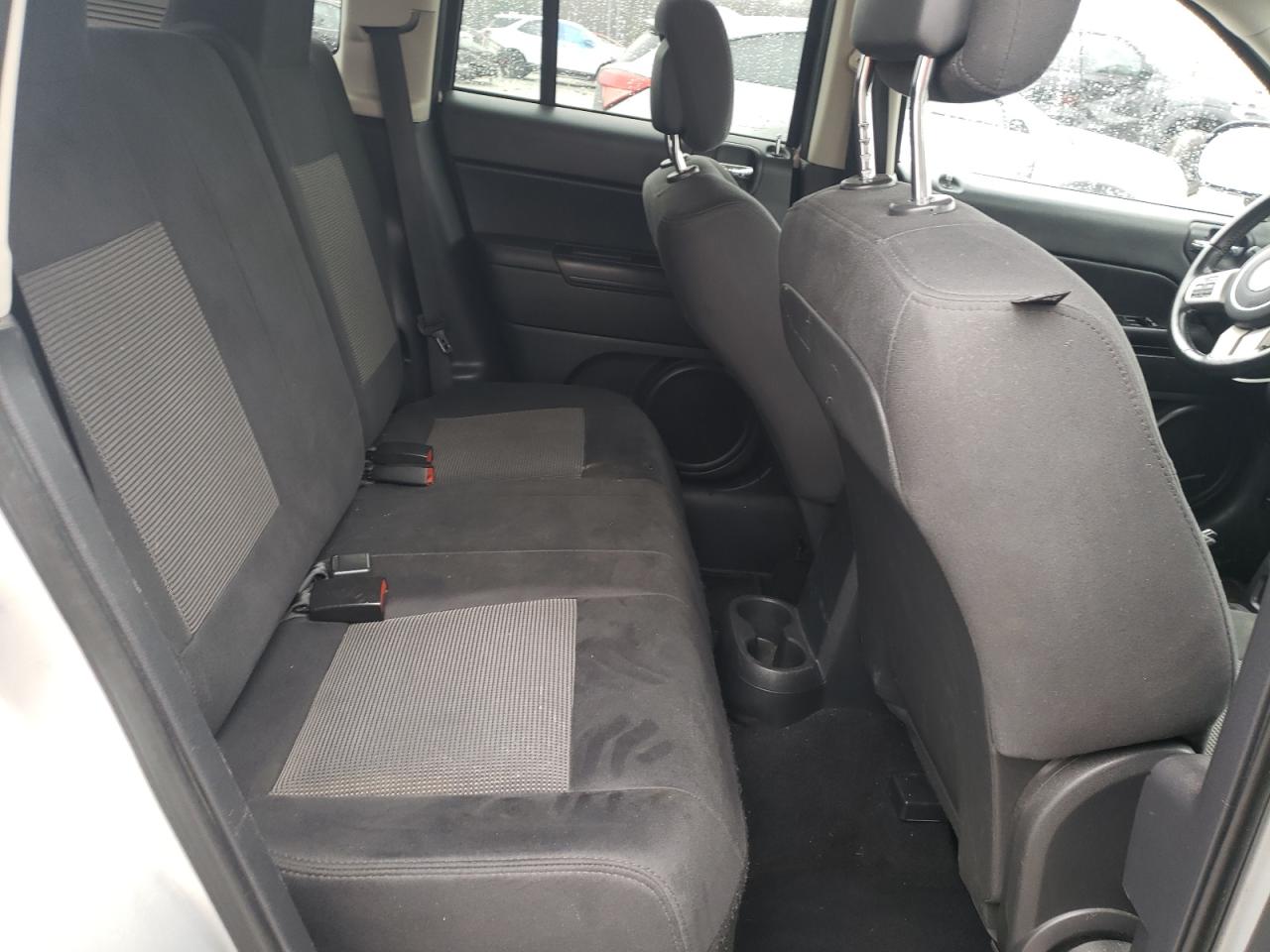 2012 Jeep Compass - Image 12