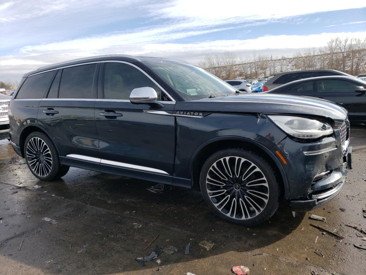 2020 Lincoln Aviator - Image 4