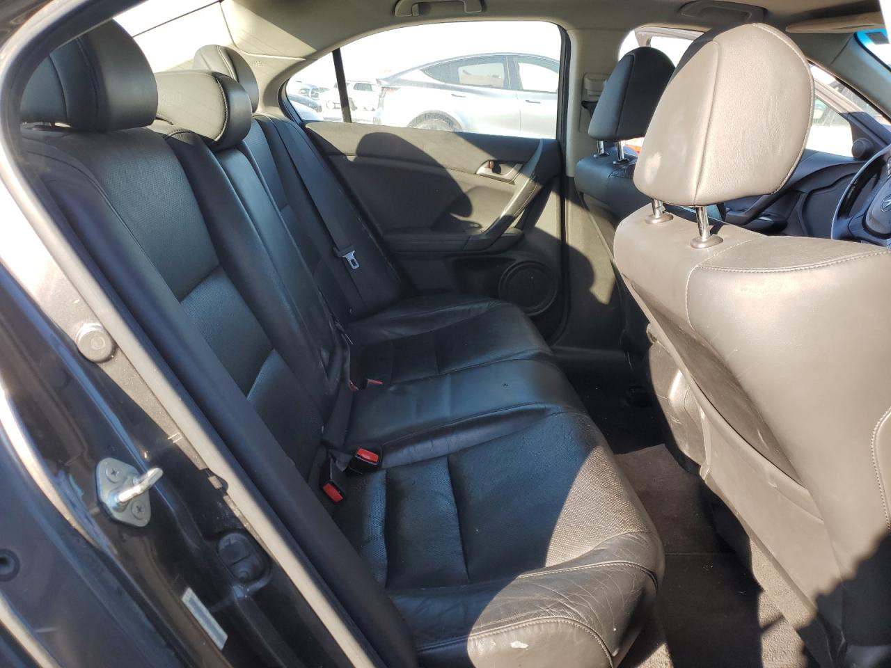 2010 Acura TSX - Image 10