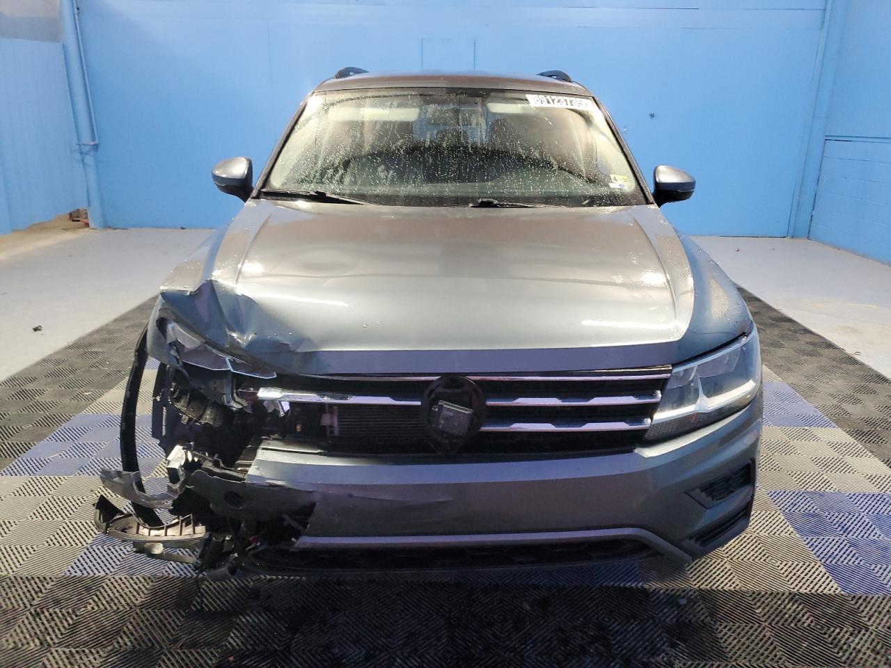 2020 Volkswagen Tiguan - Image 5