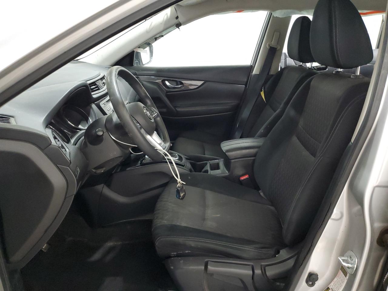 2017 Nissan Rogue - Image 7