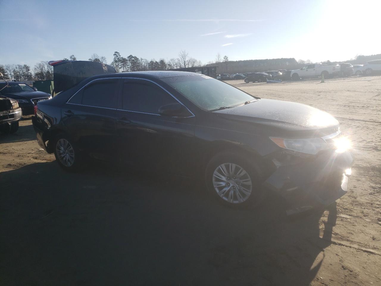 2014 Toyota Camry - Image 4