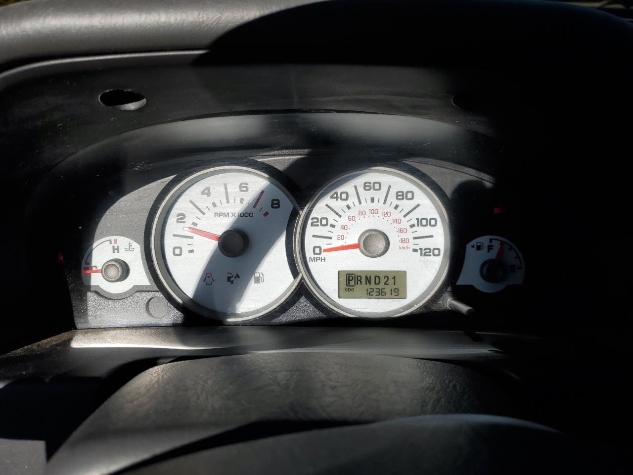 2007 Ford Escape - Image 9