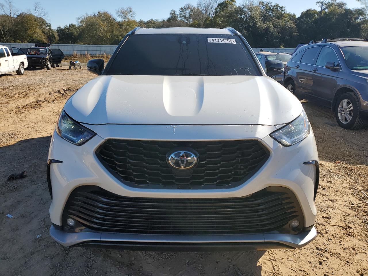 2021 Toyota Highlander - Image 5