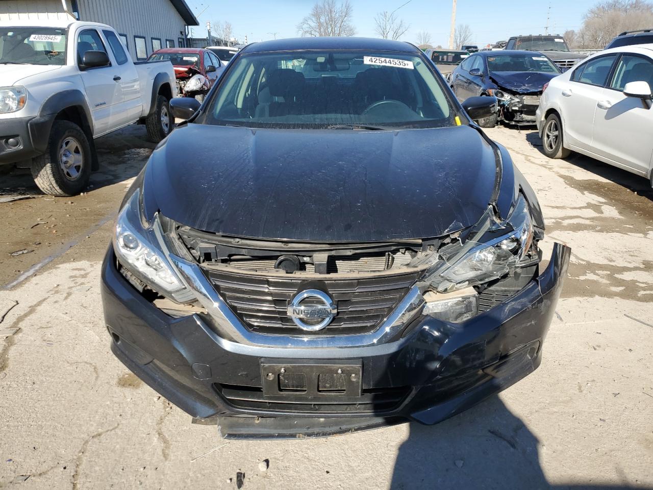 2016 Nissan Altima - Image 5
