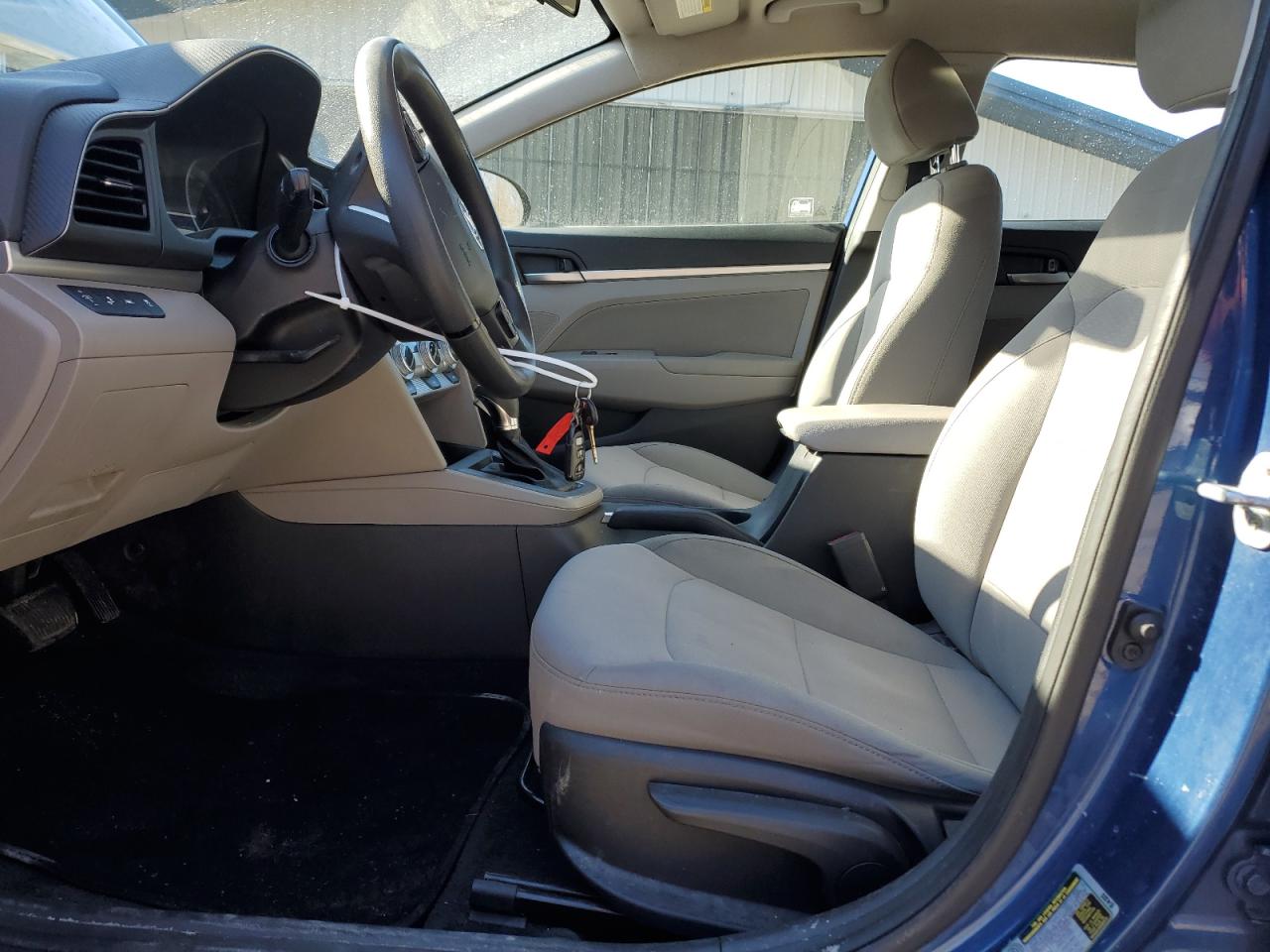 2019 Hyundai Elantra - Image 7