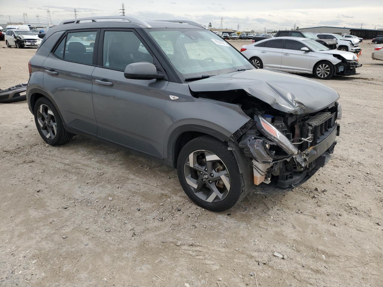 2021 Hyundai Venue - Image 4