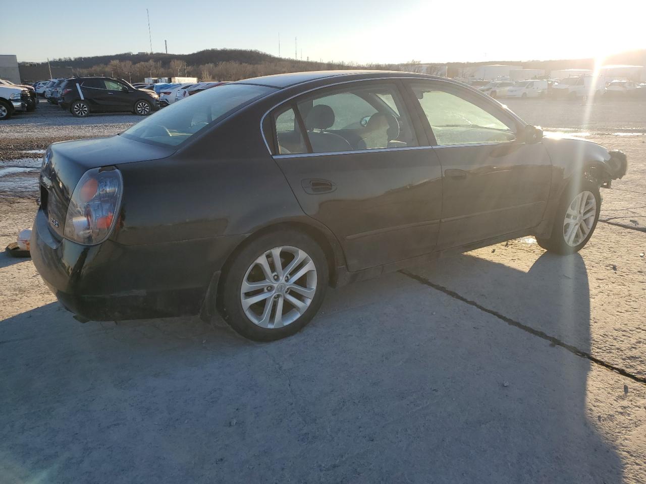 2003 Nissan Altima - Image 3