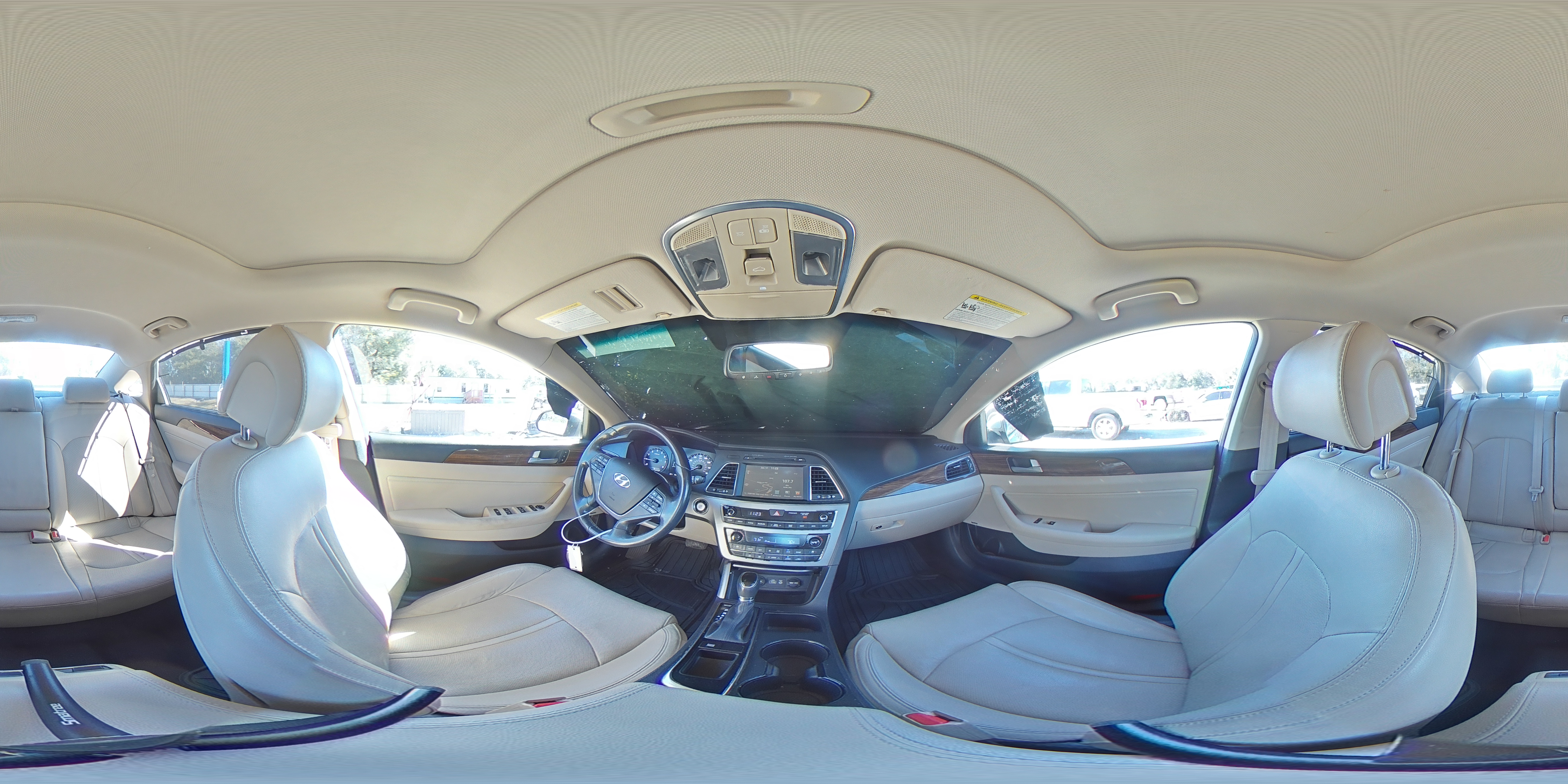 2017 Hyundai Sonata - Image 14