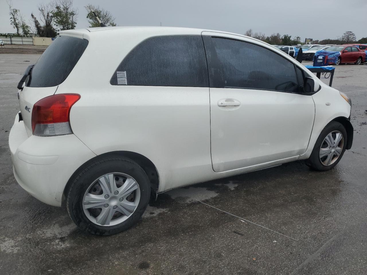 2009 Toyota Yaris - Image 3