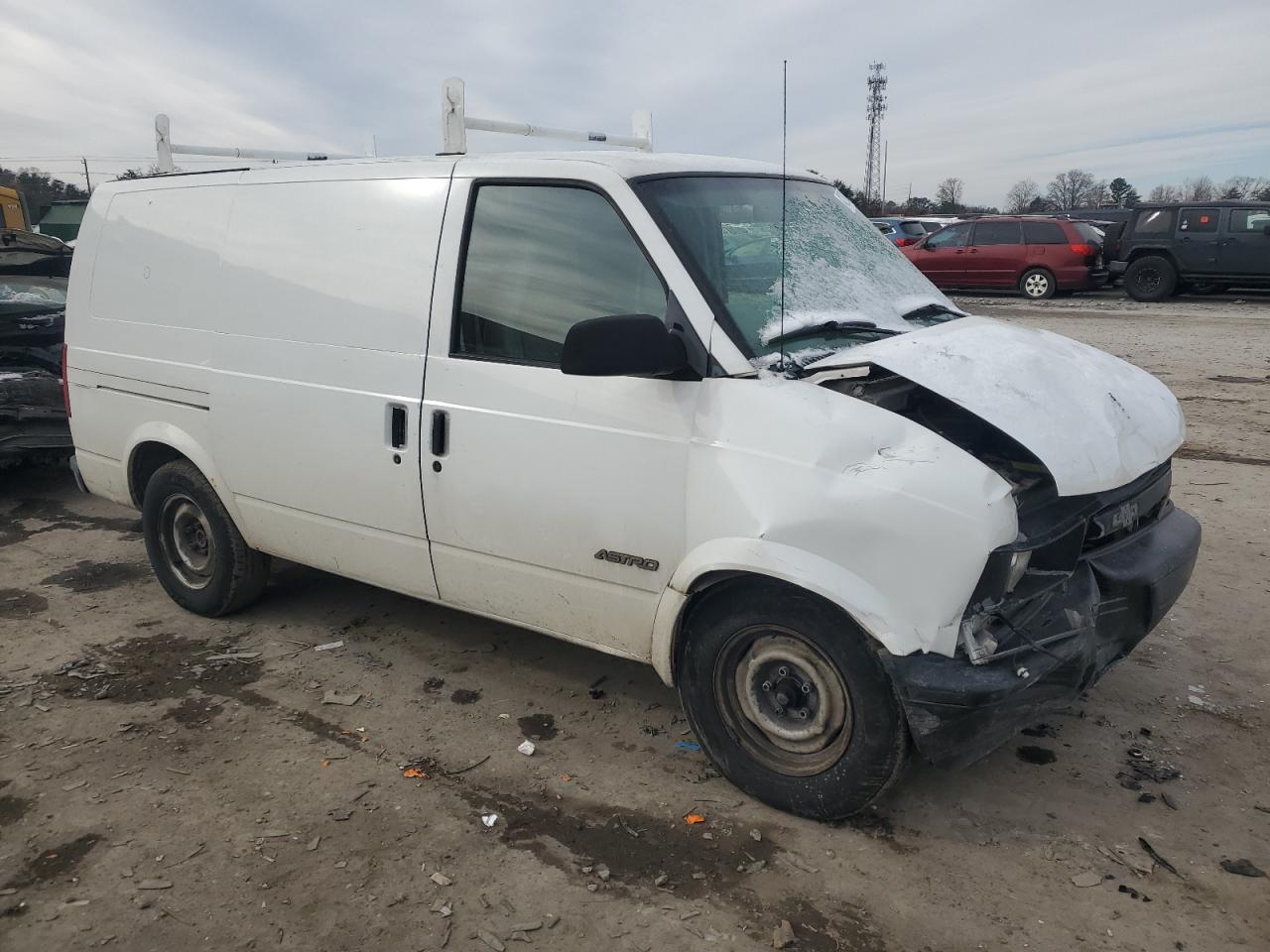 2000 Chevrolet Astro - Image 4