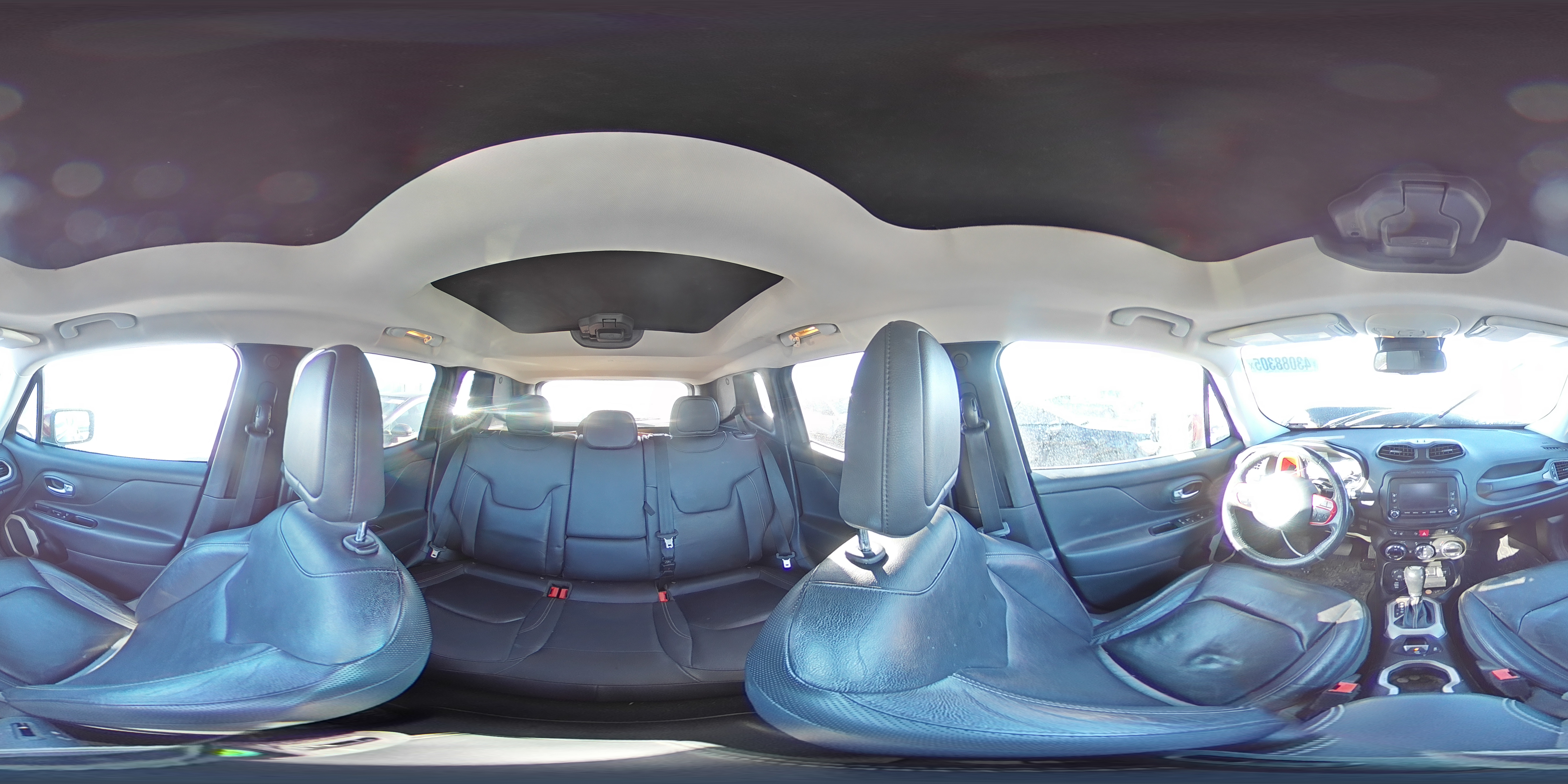 2015 Jeep Renegade - Image 13