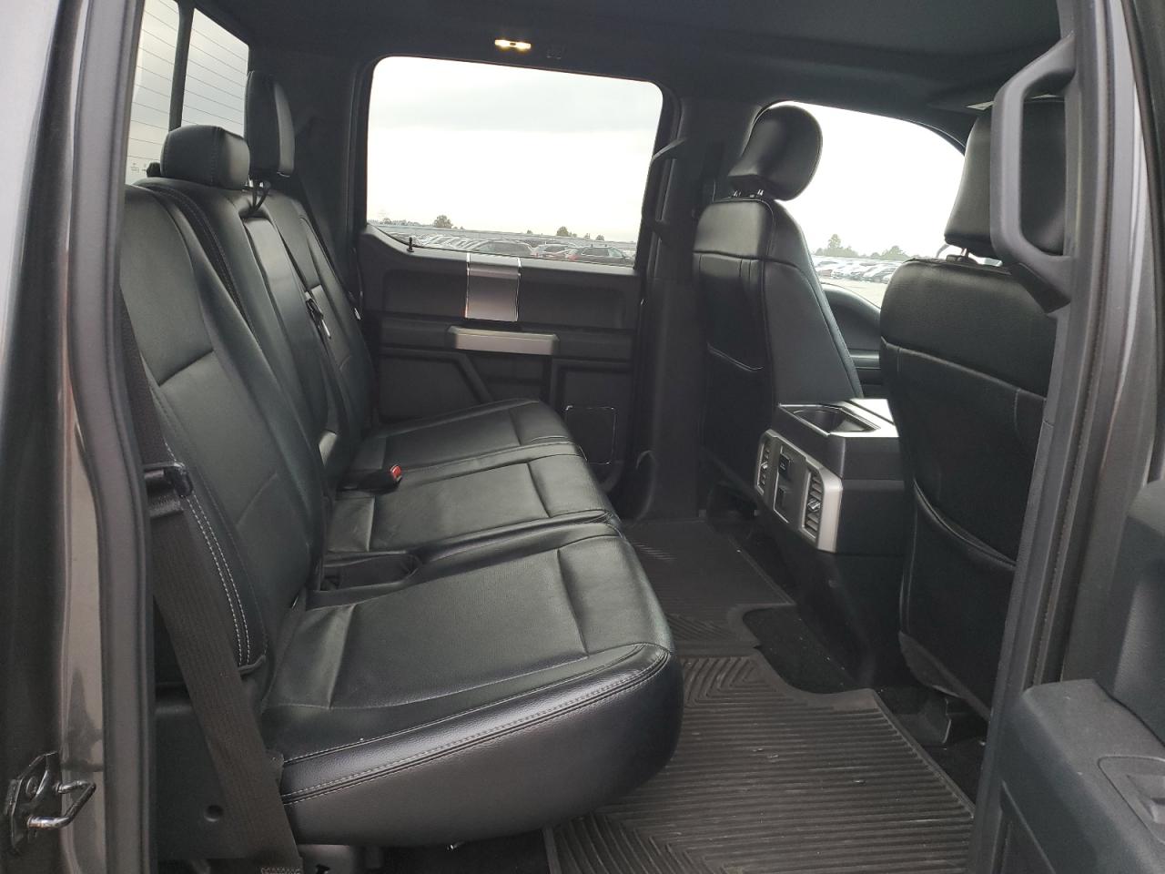 2015 Ford F-150 - Image 10