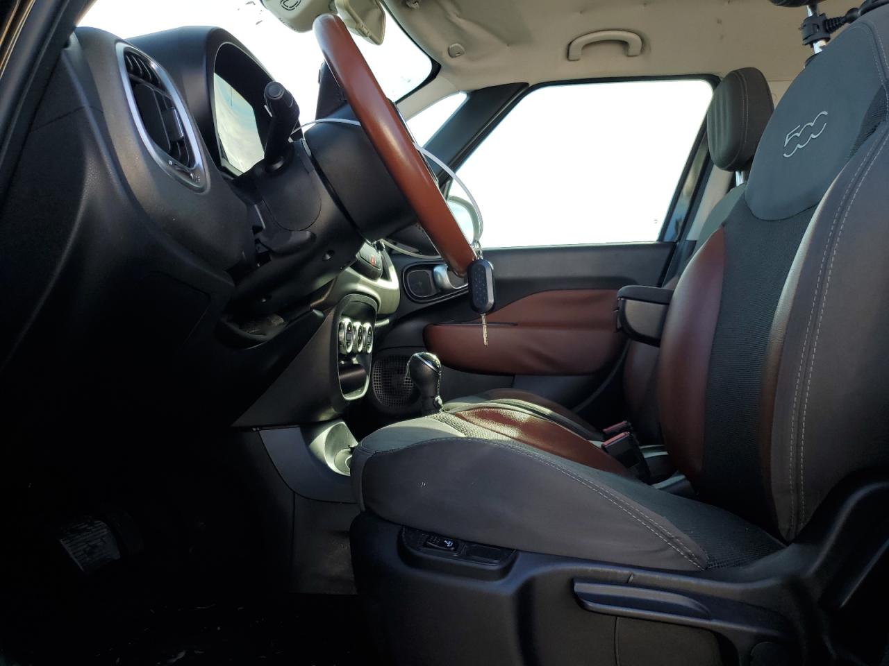 2014 Fiat 500 - Image 7