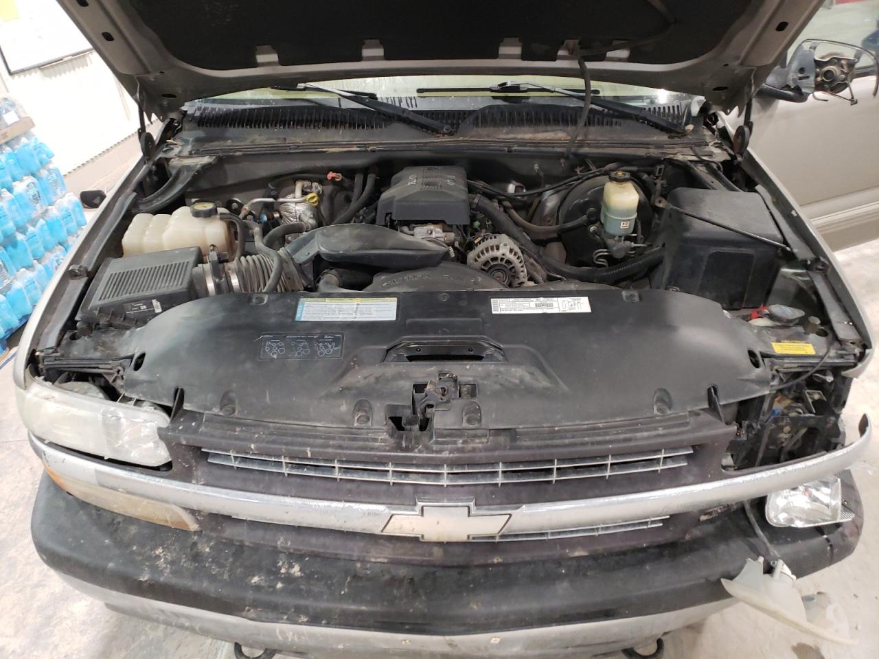 2000 Chevrolet Silverado - Image 11