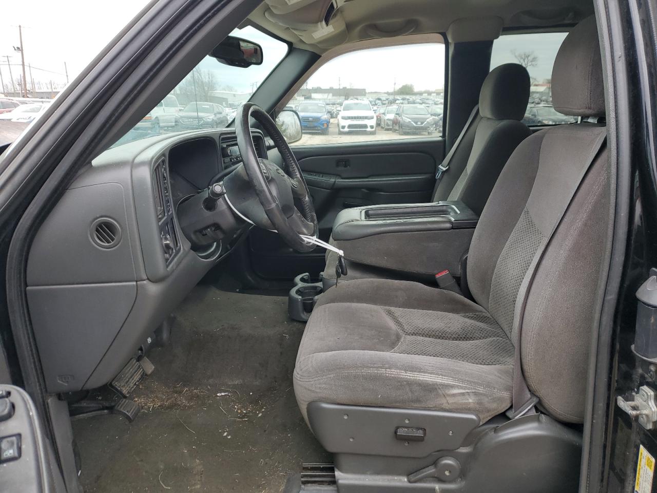 2007 Chevrolet Silverado - Image 7