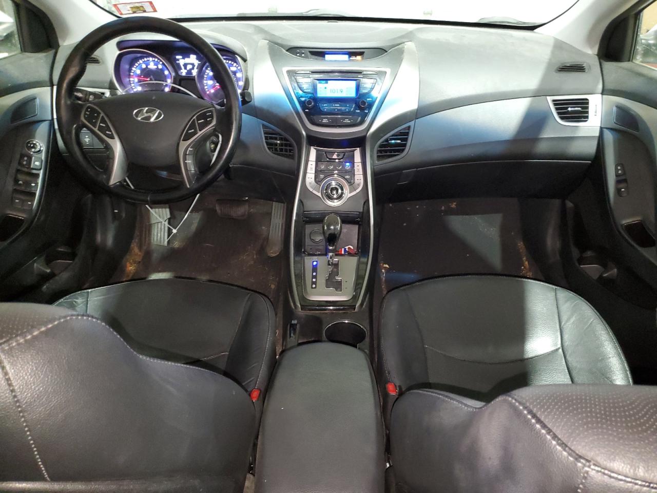 2013 Hyundai Elantra - Image 8