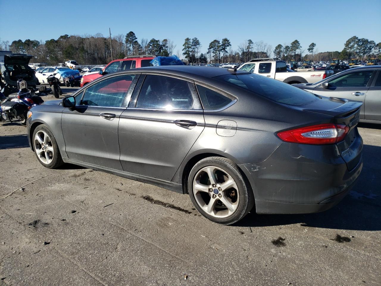 2016 Ford Fusion - Image 2