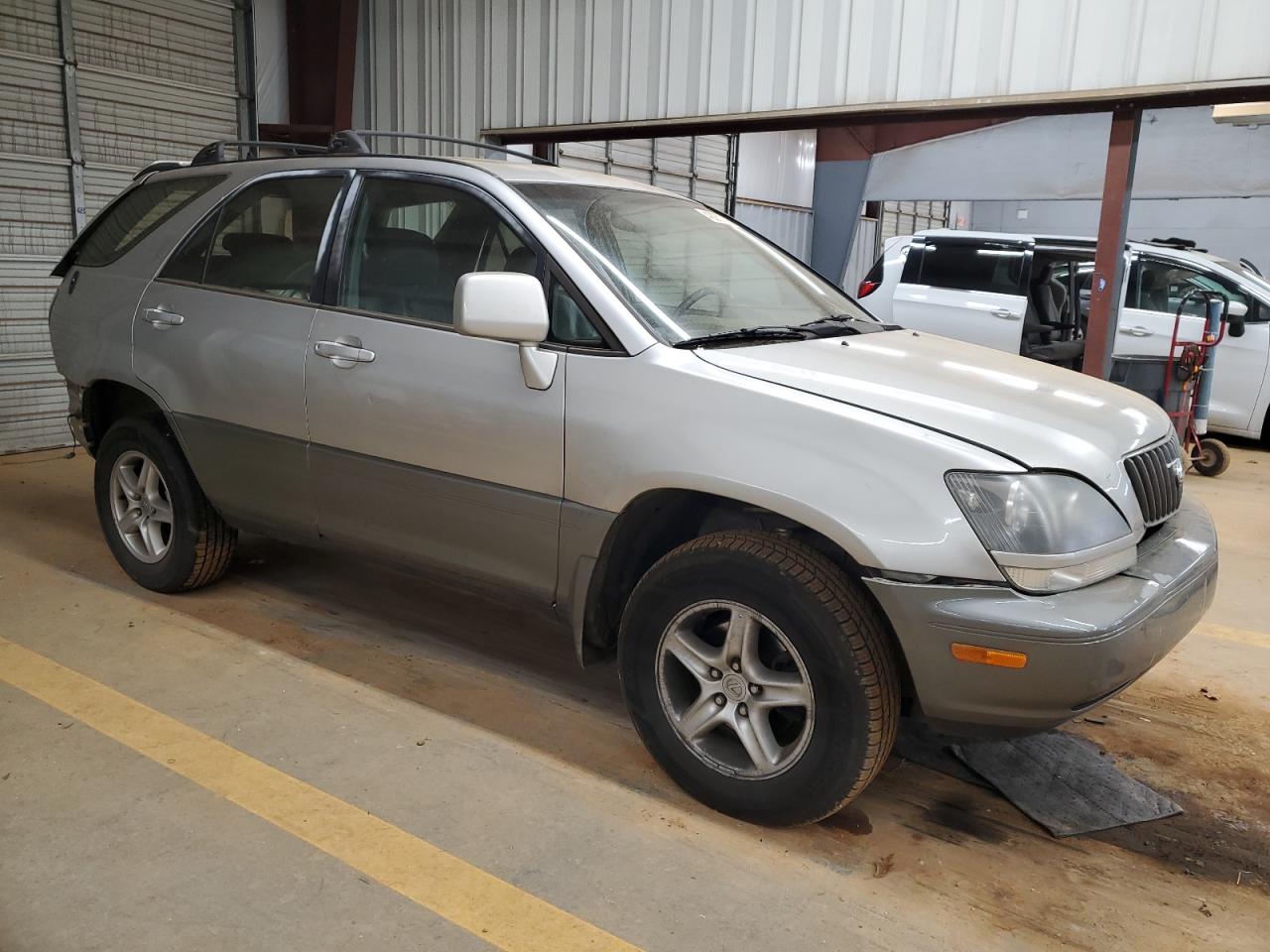 1999 Lexus RX - Image 4